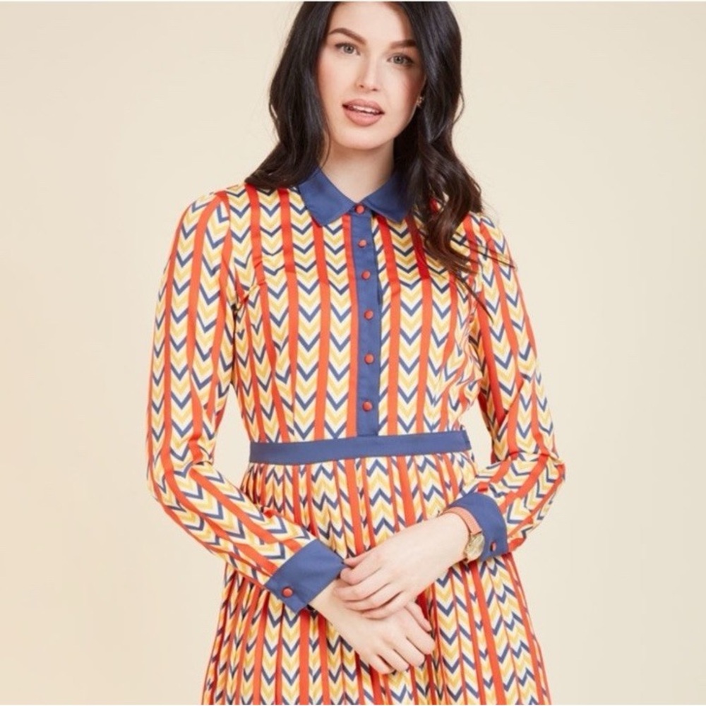Modcloth Just My Typist Chevron Long Sleeve Dress